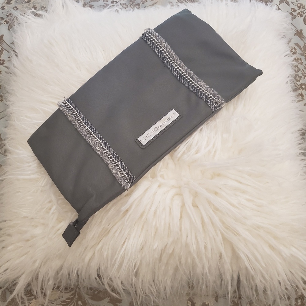 BCBG generation clutch